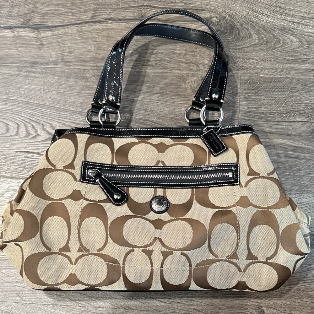 Coach Vintage Tan and Black Signature Shoulder Bag